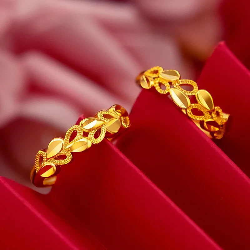 Women  Wedding rings