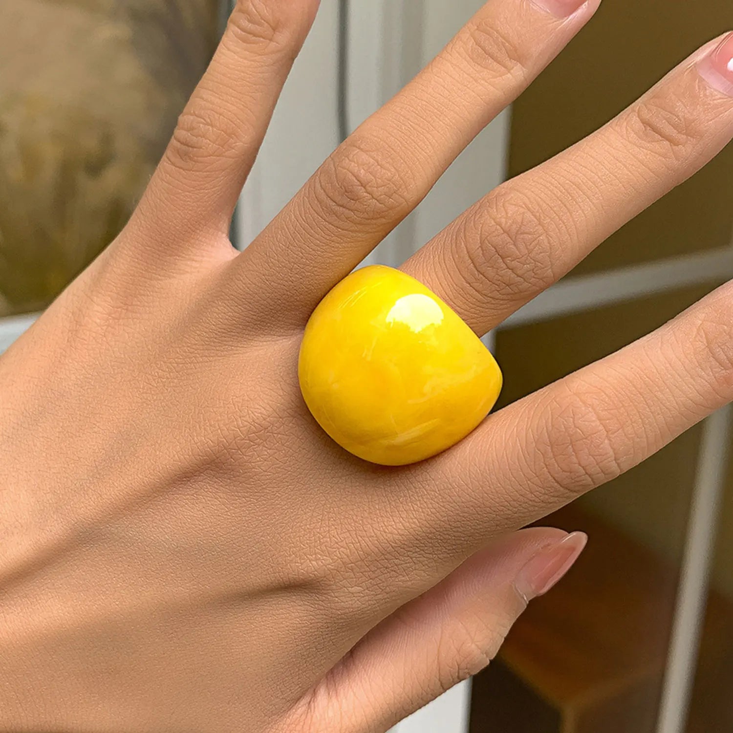 Geometric Round Rings